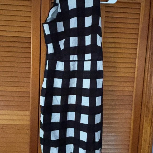 Banana Republic Black and White Midi Dress is available for purchase on au  PAY Market - Imported Goods Online Store Co.Ltd. | au PAY Market - Online  Shopping Site